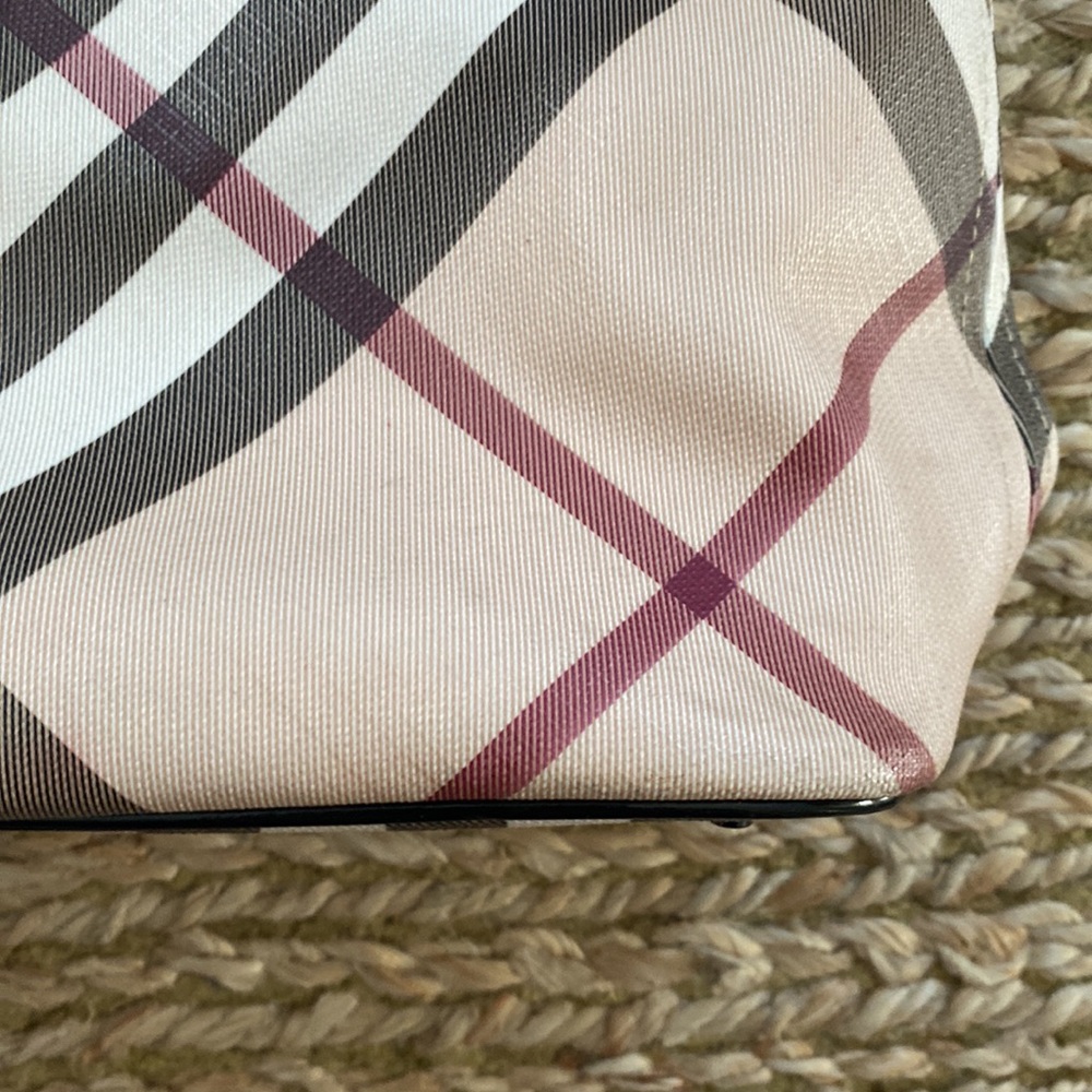 Burberry Nova Check Tote Bag - Picture 2 of 4